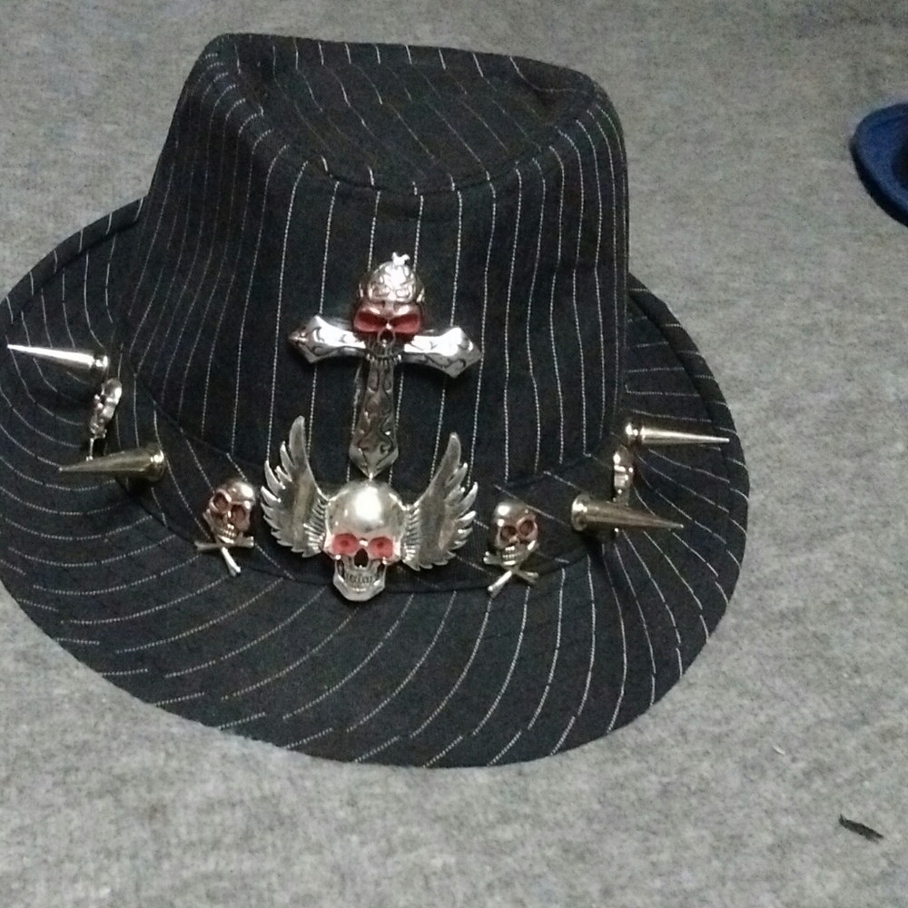 Men's Gothic hat